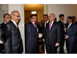 Görüşmeden ilk kare