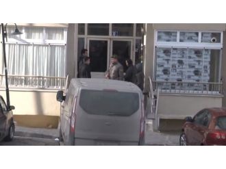 Canlı bombaların yakalandığı evde çalışmalar sürüyor