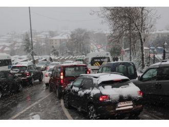 İstanbul’da trafik durma noktasına geldi