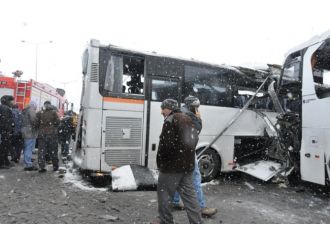 TEM’de feci kaza: 1 ölü, 23 yaralı