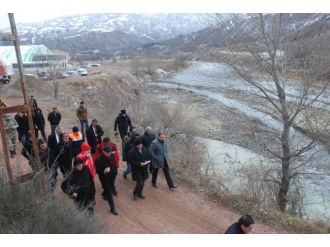 5 ilden gelen ekipler kayıp çocukları arıyor