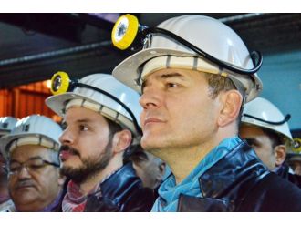 Bakanlar yeni yıla maden ocağında girdi