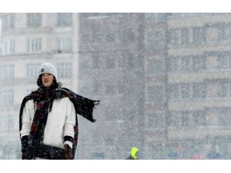 İstanbul yeni yıla bembeyaz girdi