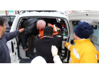 Yolu kapalı köyde zehirlenen 5 kişiye 10 saatte ulaşıldı