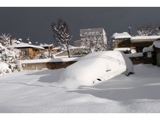 Van’da açık köy ve mezra yolu kalmadı