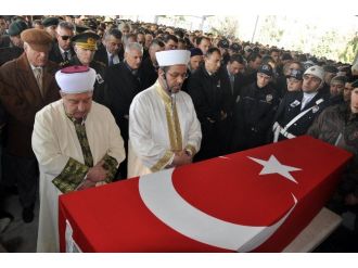 Şehit polis memleketinde son yolculuğuna uğurlandı