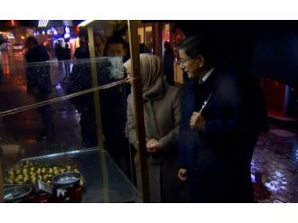 Karda yürüdüler, kestane aldılar