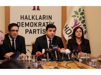 Barikatlar müzakereyle kaldırılırmış !