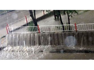 Ankara’da sağanak sele dönüştü!