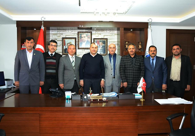 Çağlayancerit Belediye Personellerine 550 TL Sosyal Yardım