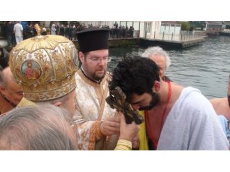 Boğaz’da haç çıkarma töreni