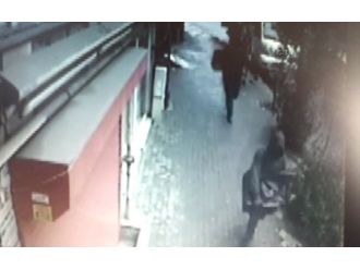 Banka aracını soyanlar kamerada