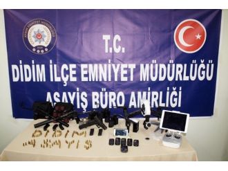 Bunlar bir evden çıktı