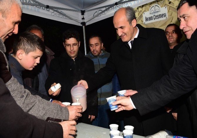 Başkan Okay'dan Soğuk Havada Sıcak Jest