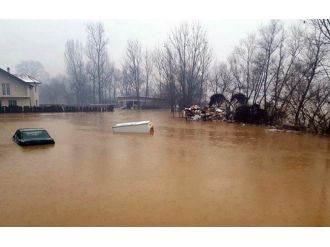 Kosova sular altında