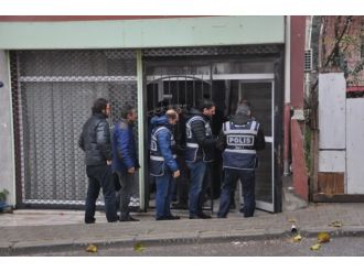 İzmir’de ’Paralel Yapı’ operasyonu