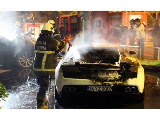 Lüks otomobiller hurdaya döndü