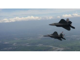 İran: Suudi uçakları elçiliğimizi vurdu