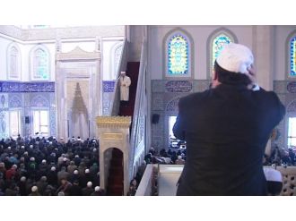 Cuma namazı düzenlemesi yürürlükte