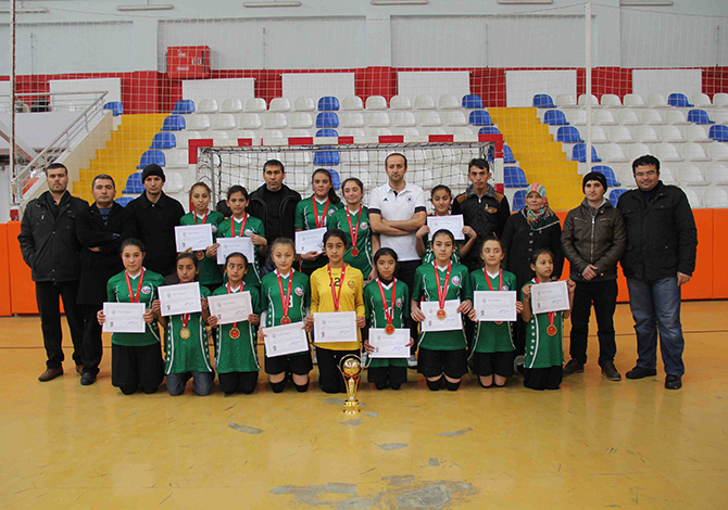 Hentbol'un Yıldızları Belli Oldu