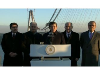 Davutoğlu 3. Köprü’yü helikopterle havadan inceledi