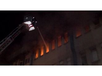 Bağcılar’da korkutan yangın