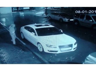 Camı iki saniyede açtılar ama...