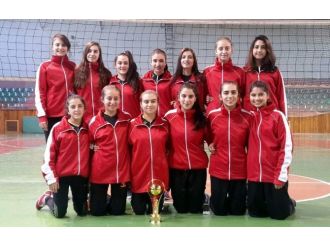 Bu takımın hepsi akraba