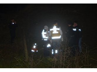 Köpeğini gezdirirken ceset buldu