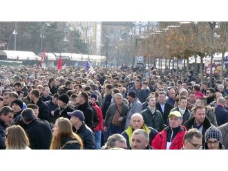 Kosova’da tansiyon yükseliyor