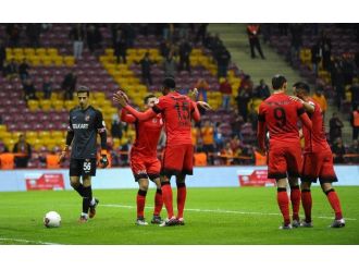 Galatasaray ’kayıpsız’ ilerliyor
