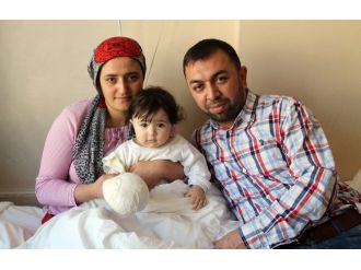 Kopan parmağı yerine dikildi