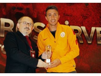 "Galatasaray’a gelmek için 3 saat düşündüm"