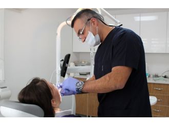 Diş hekiminden duygulandıran hizmet