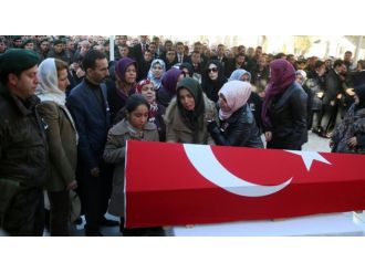 Şehit polis son yolculuğuna uğurlandı