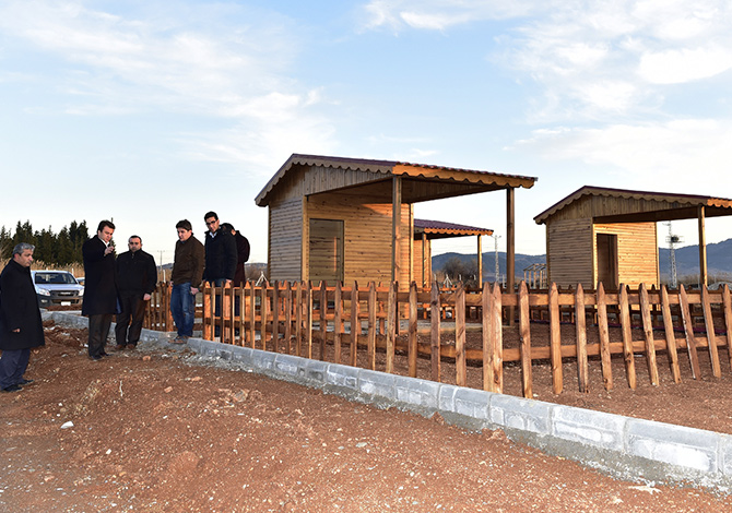 Başkan Erkoç Hobi Bahçesini Gezdi