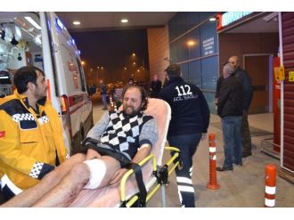 Bıçakladığı eşini pantolonsuz bırakmadı