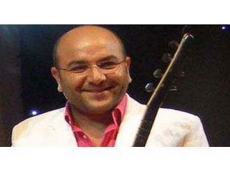 Gürsel Tekin, Kıvırcık Ali için şarkı söyledi!