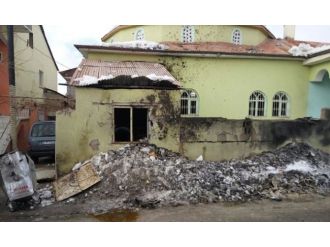 PKK’nın bombası camiyi bu hale getirdi!