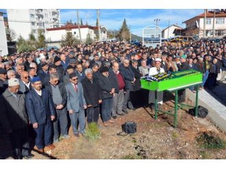 MHP’li yönetici gözyaşlarıyla uğurlandı