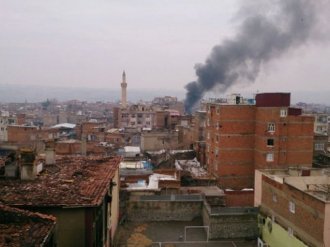 Sur’dan dumanlar yükseliyor