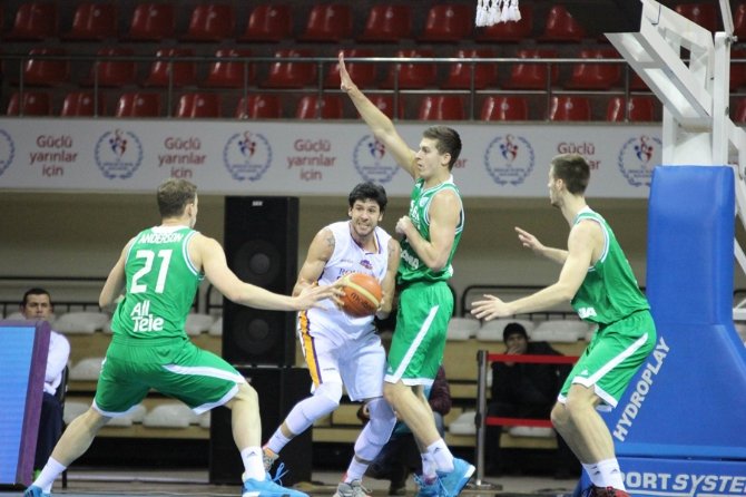 Royal Halı Gaziantep, İsveç temsilcisini mağlup etti