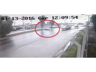 Anne ve oğlunun öldüğü kaza kamerada