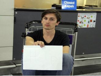 3 gündür Atatürk Havalimanında yatıp kalkıyor