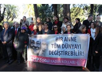 Atatürk’ün annesi Zübeyde Hanım kabri başında anıldı