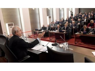 İl başkanlarıyla bir araya geldi