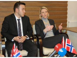 Norveçli Bakan: "Mülteci krizinde Türkiye kilit ülke"