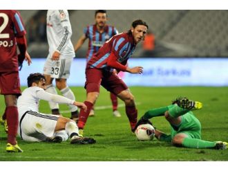 Kara Kartal kupada da lider