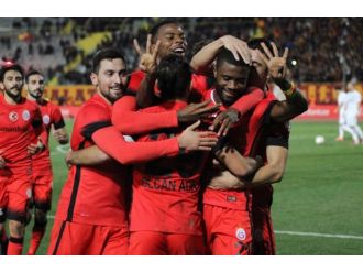 Aslan umutlanmak istiyor