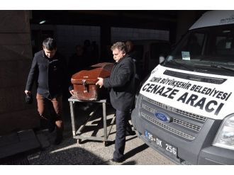 Tanka düşen işçilerin cenazeleri ailelerine teslim edildi